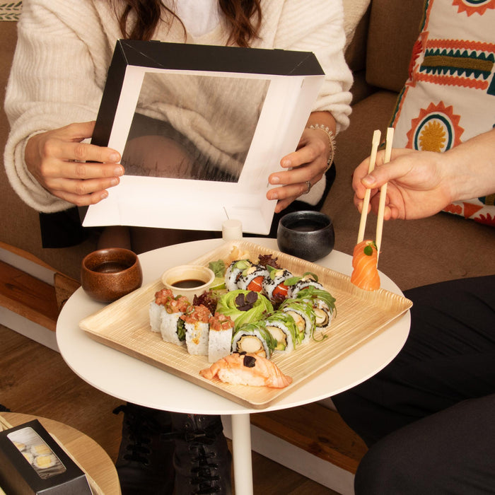 Nachhaltige Party Servierplatte, aus Palmblatt mit Sichtfenster, LEEF, 27 × 27 × 5,5  cm