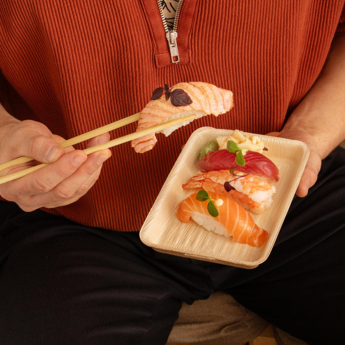 Bio Sushi Take-Away Box, aus Palmblatt mit Papierdeckel, LEEF, 17 x 12 x 5 cm