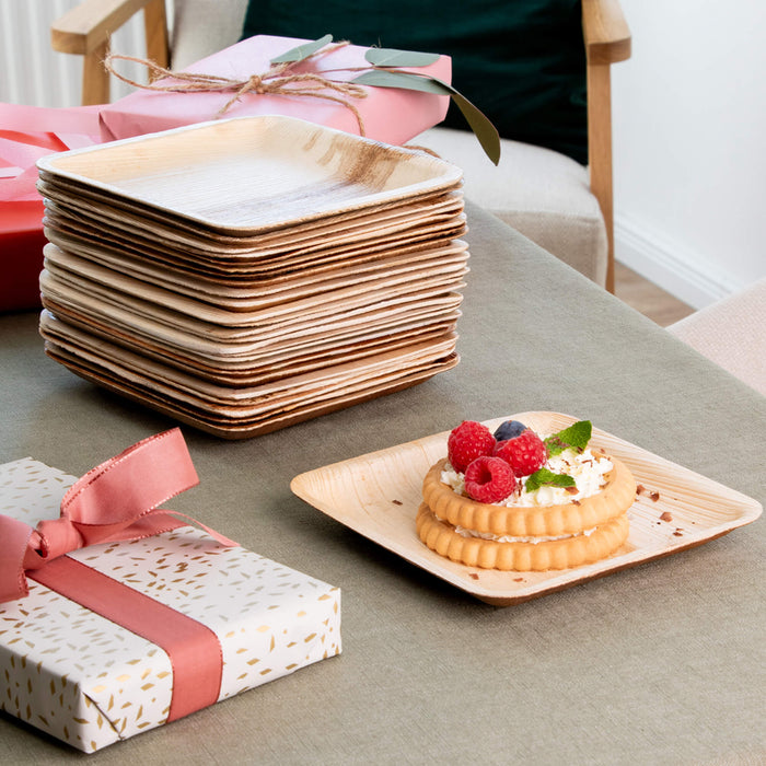 Assiette carrée feuille de palmier 15 x 15 cm