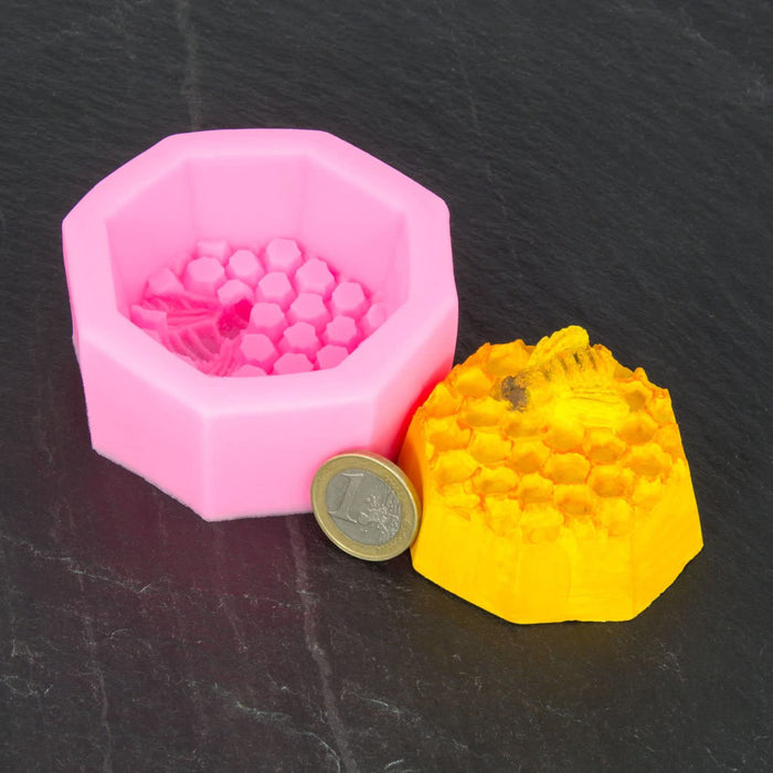 Silicone mold bee - pink 8x7x4cm